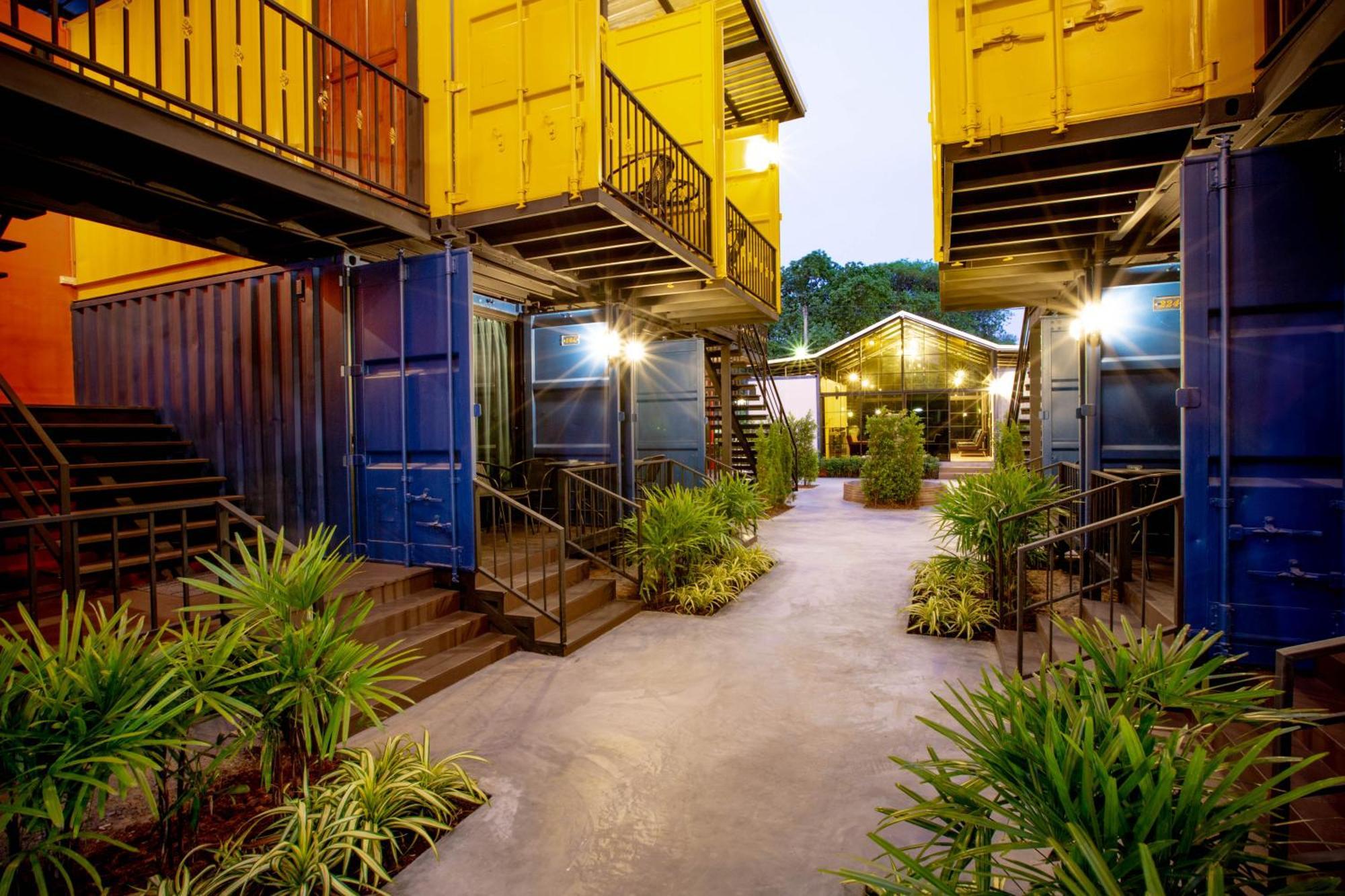 Tuscany Land Resort Donmuang Bangkok Buitenkant foto
