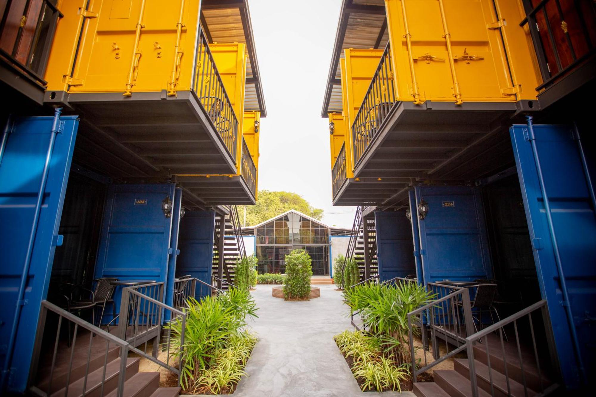 Tuscany Land Resort Donmuang Bangkok Buitenkant foto