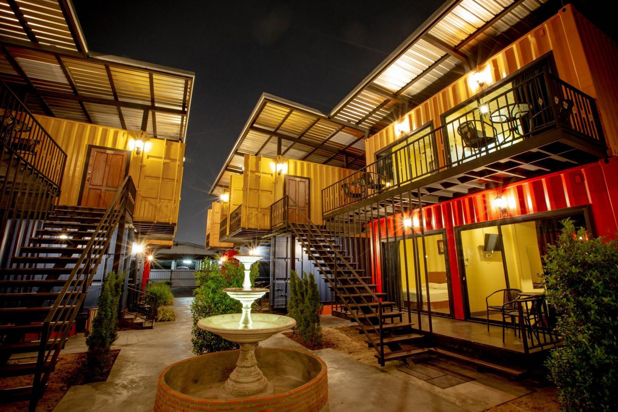Tuscany Land Resort Donmuang Bangkok Buitenkant foto