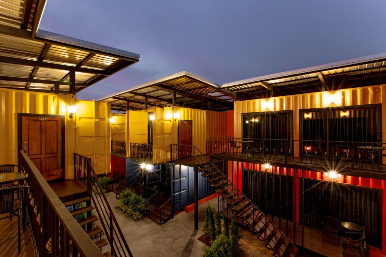 Tuscany Land Resort Donmuang Bangkok Buitenkant foto